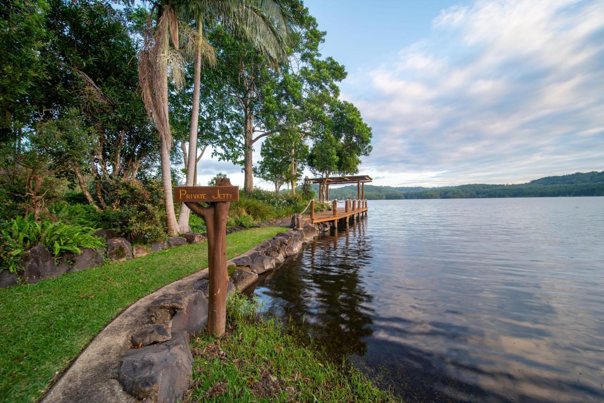 Secrets On The Lake Монтвіль Екстер'єр фото